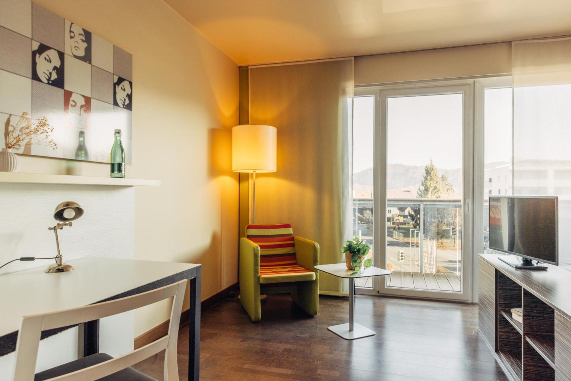 Harry'S Home Hart Bei Graz Hotel & Apartments Eksteriør bilde