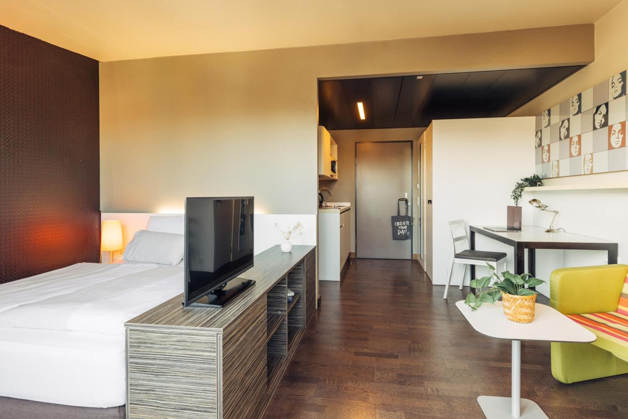 Harry'S Home Hart Bei Graz Hotel & Apartments Eksteriør bilde
