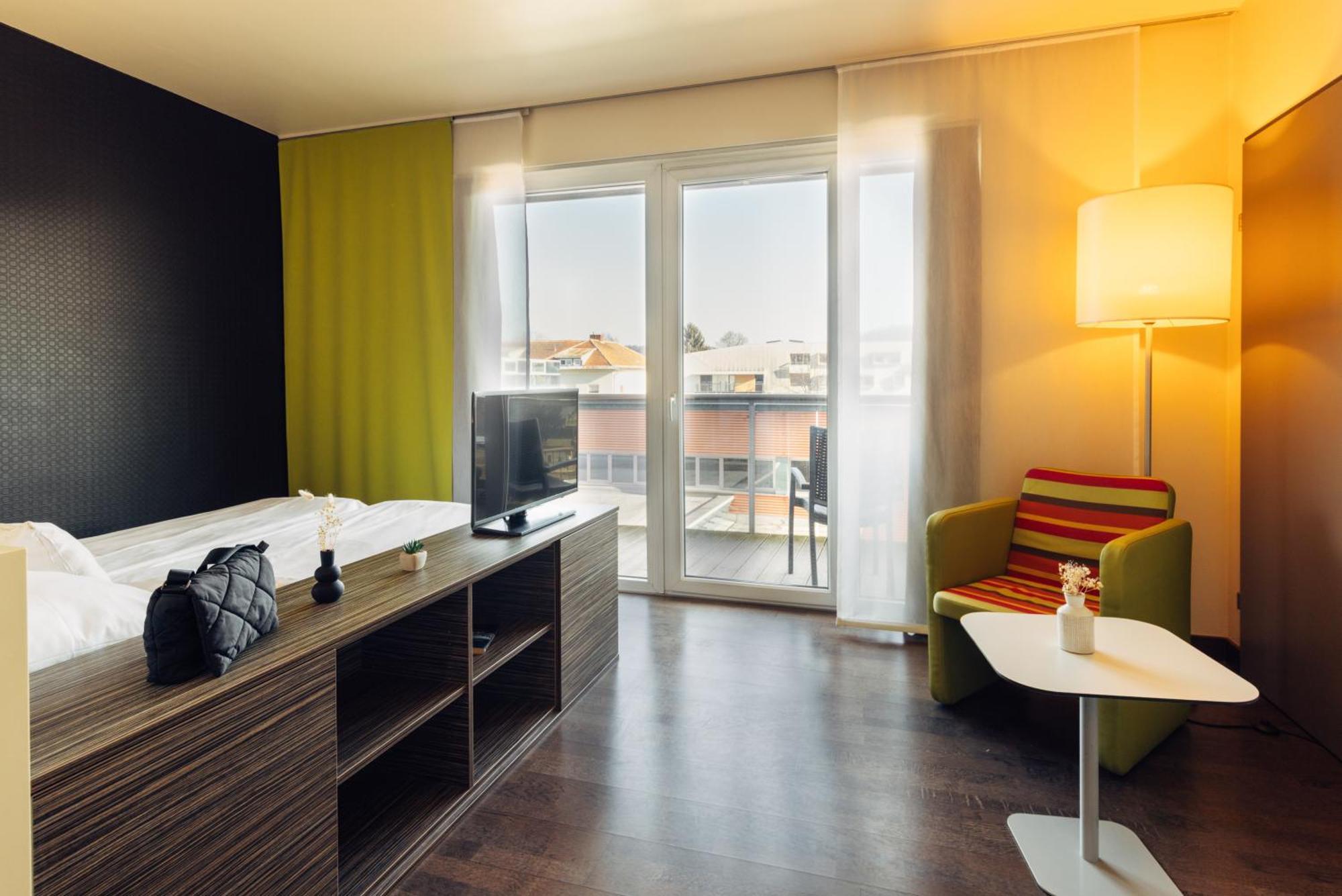 Harry'S Home Hart Bei Graz Hotel & Apartments Eksteriør bilde